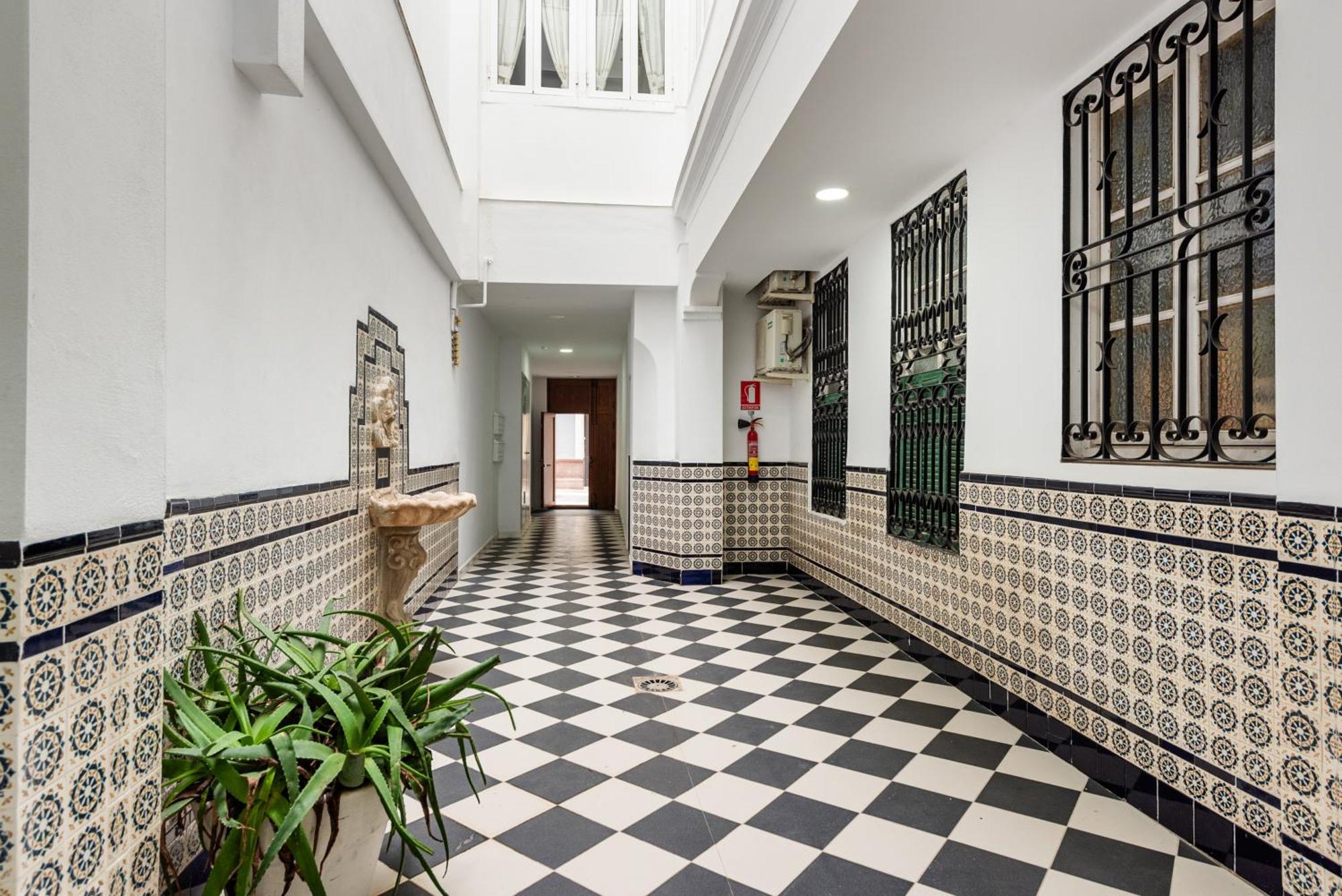 1 - Centrico - 5 Minutos A Pie Calle Larios Apartment *